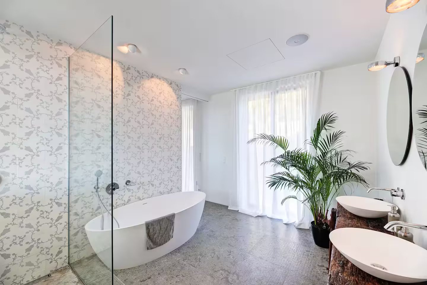 Luxuriöses Master Badezimmer